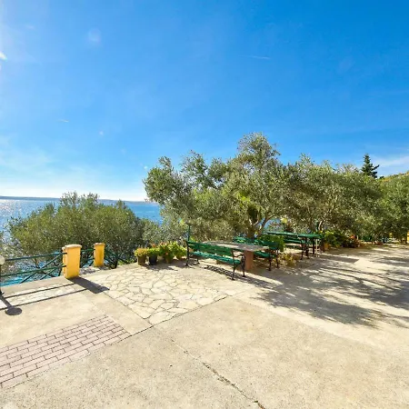 Vukic-2 By Interhome 特利巴尼克鲁斯奇卡