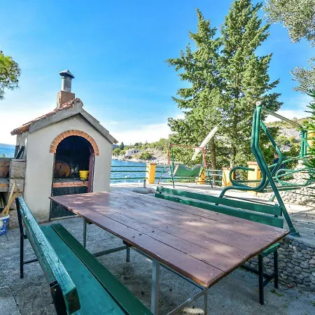 Vukic-2 By Interhome